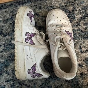 Custom Nike Air Force 1s size 6.5. Love them just don’t wear them anymore.